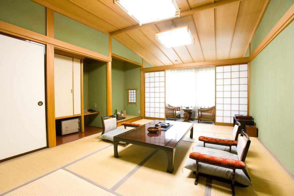 Hotel Kikori Yamanashi  Zimmer foto